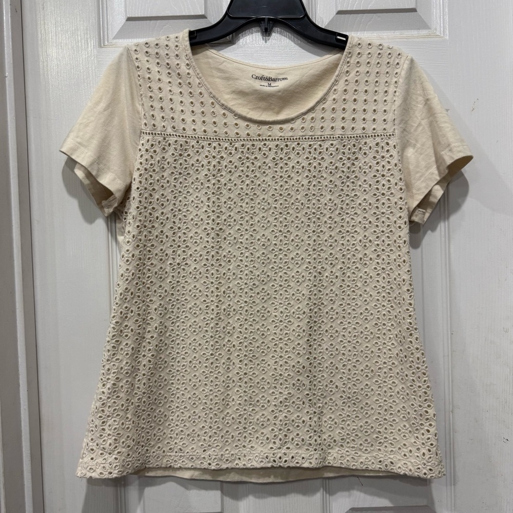 Croft & Barrow Cream Embellished Short Sleeve Tee